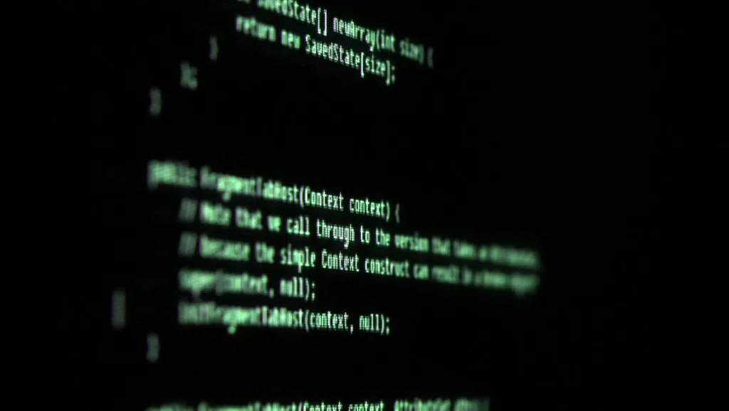 أكثر من 30 ثغرة في أدوات البرمجة المدعومة بالذكاء الاصطناعي تعرض البيانات للهجمات