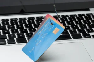 تقرير: 83% من البنوك ترى الذكاء السلوكي فعالاً ضد الاحتيال و18% فقط تتبناه