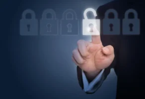 تقرير: ضعف إدارة الهوية والوصول يطال 98% من بيئات السحابة