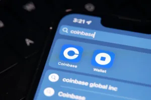 اختراق Coinbase يكشف بيانات العملاء ويكلف الشركة 400 مليون دولار