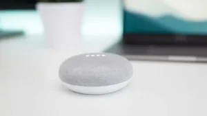 المعهد الوطني للمعايير والتقانة يصدر توجيهات لمواجهة مخاطر استخدام السماعات الذكية في الصحة الرقمية