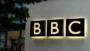 مجموعة فدية حاولت تجنيد صحافي في BBC لاختراق الشبكة الداخلية