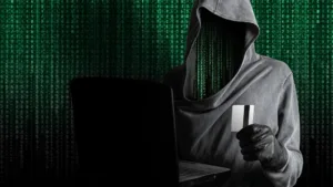 برمجية خبيثة تخترق هواتف Android وتسرق حسابات المستخدمين المصرفية ليلاً