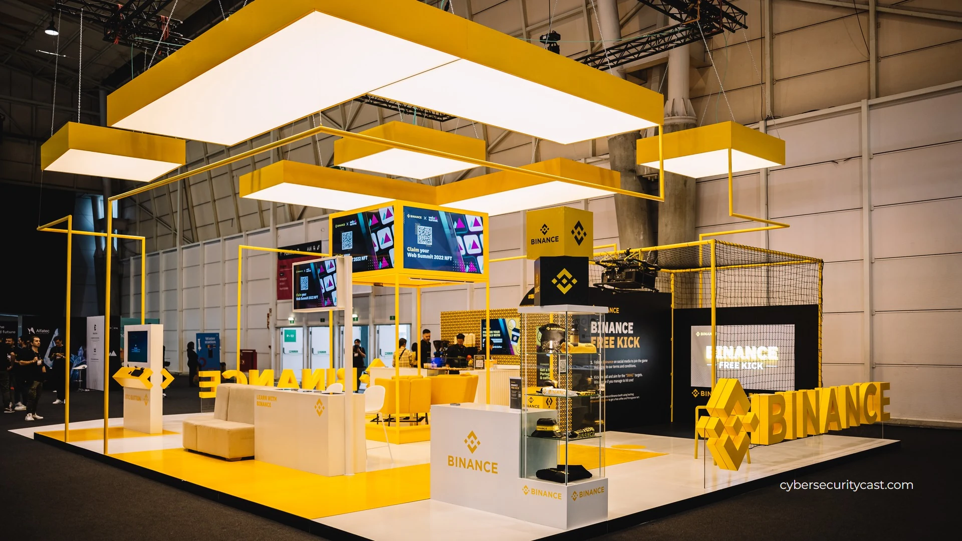 اختراق تاريخي يطال Binance وتعليق السحب