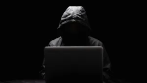 حملة تجسس باسم Silent Lynx تستهدف موظفي الحكومات بانتحال صفات مسؤولين رفيعين