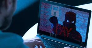 تقرير جديد يكشف أساليب متطورة لهجمات الفدية تتجاوز التشفير إلى التهديد والابتزاز