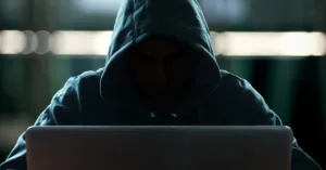 القراصنة المدعومون من دول يقودون استغلال الثغرات في عام 2025